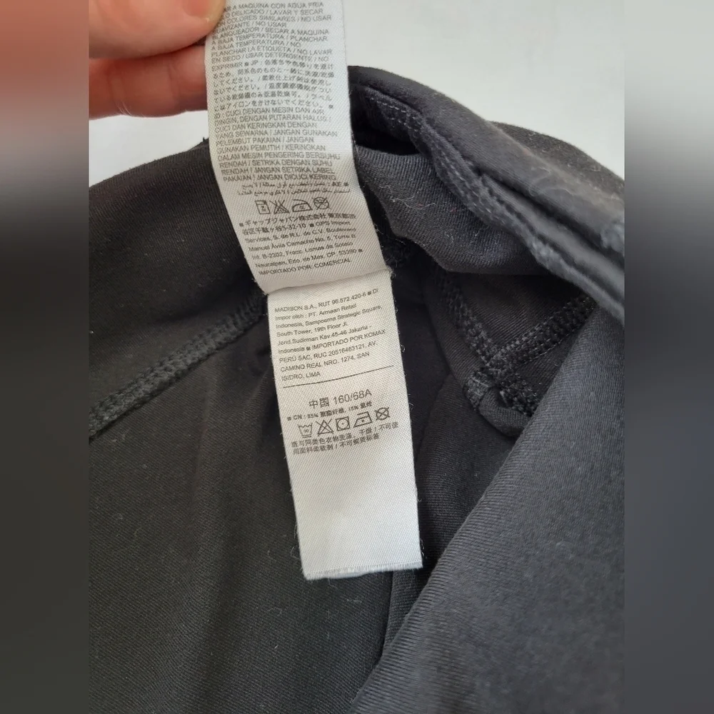 Old Navy Active Go-Dry black legging hidden waist seam pocket S - Picture 6 of 9